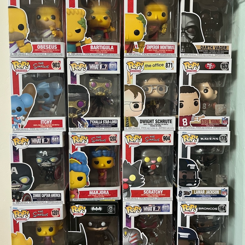 - 16 funko pops good condition